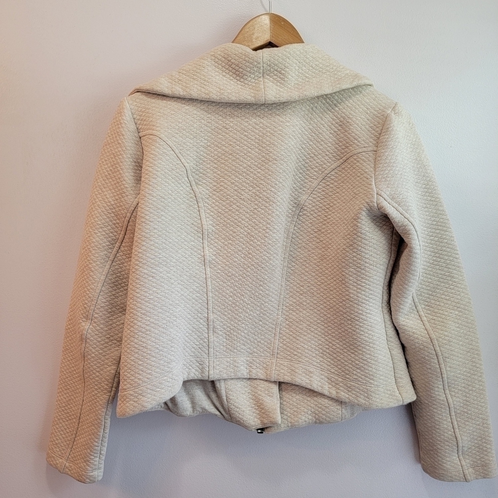 Cabi Quilted Moto Style Jacket Size M - Picture 2 of 5